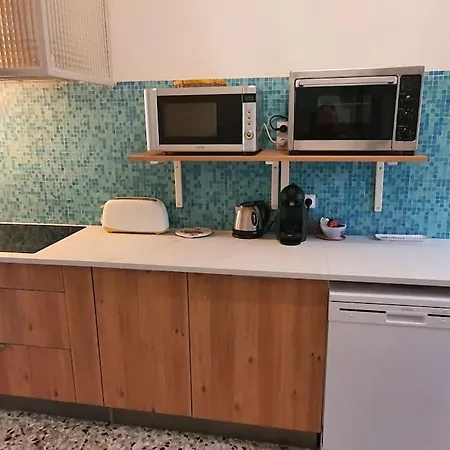 Holiday home La Caseblanque Maison Pres De La : Wifi-clim-barbecue Canet-en-Roussillon